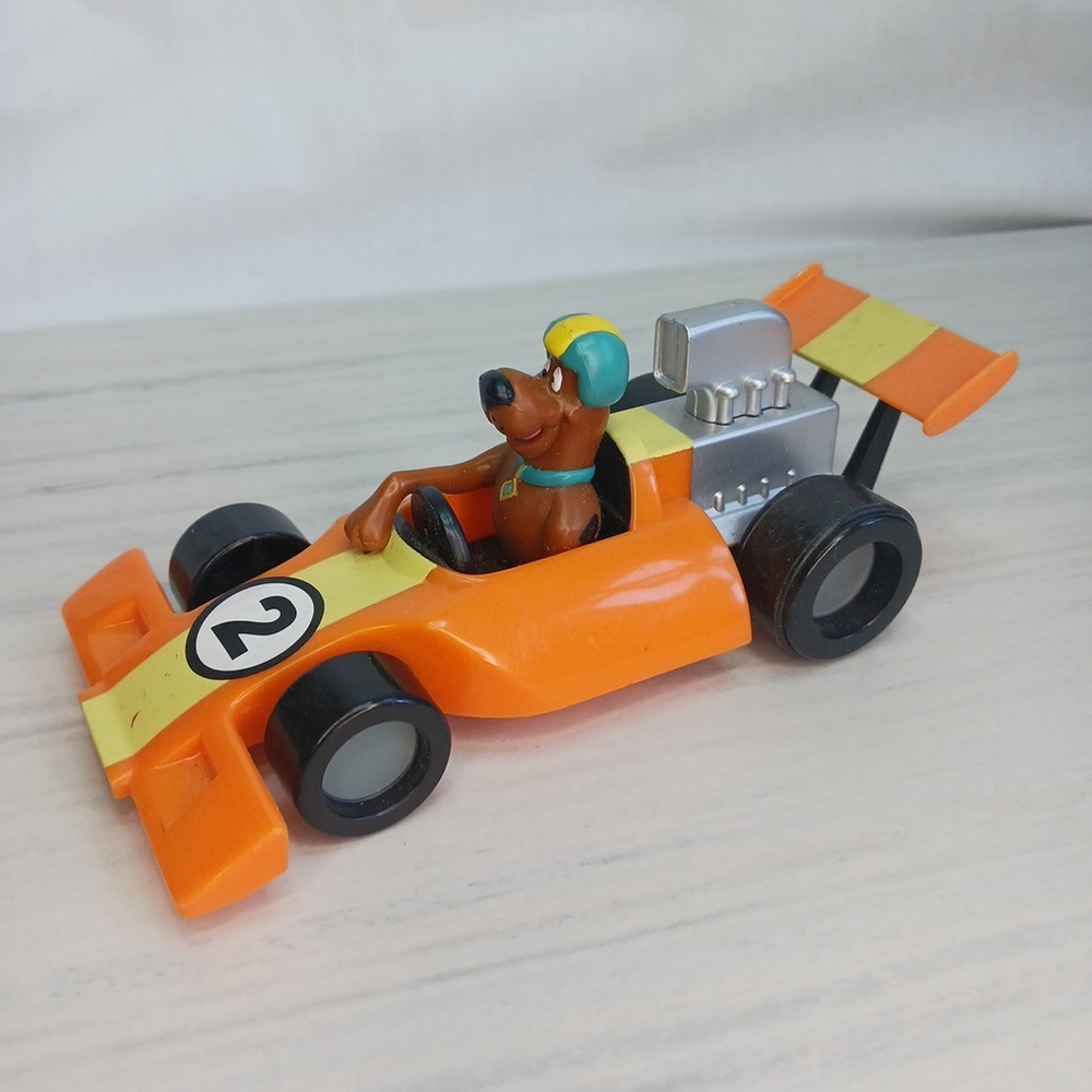 Scooby Doo Indy 500 Racecar Rev n Go Vehicle Toy Car 2000